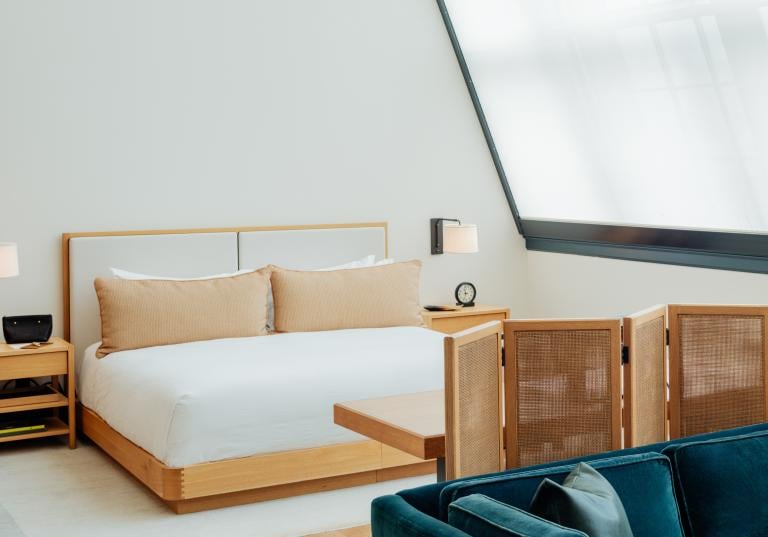 The Candield Room Bed