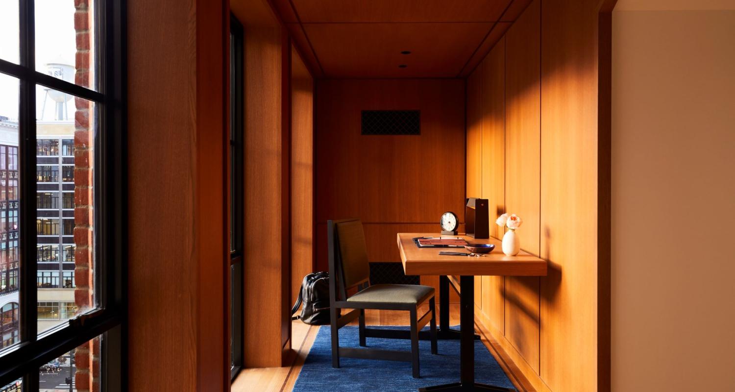 Attic Suite Desk Room 752