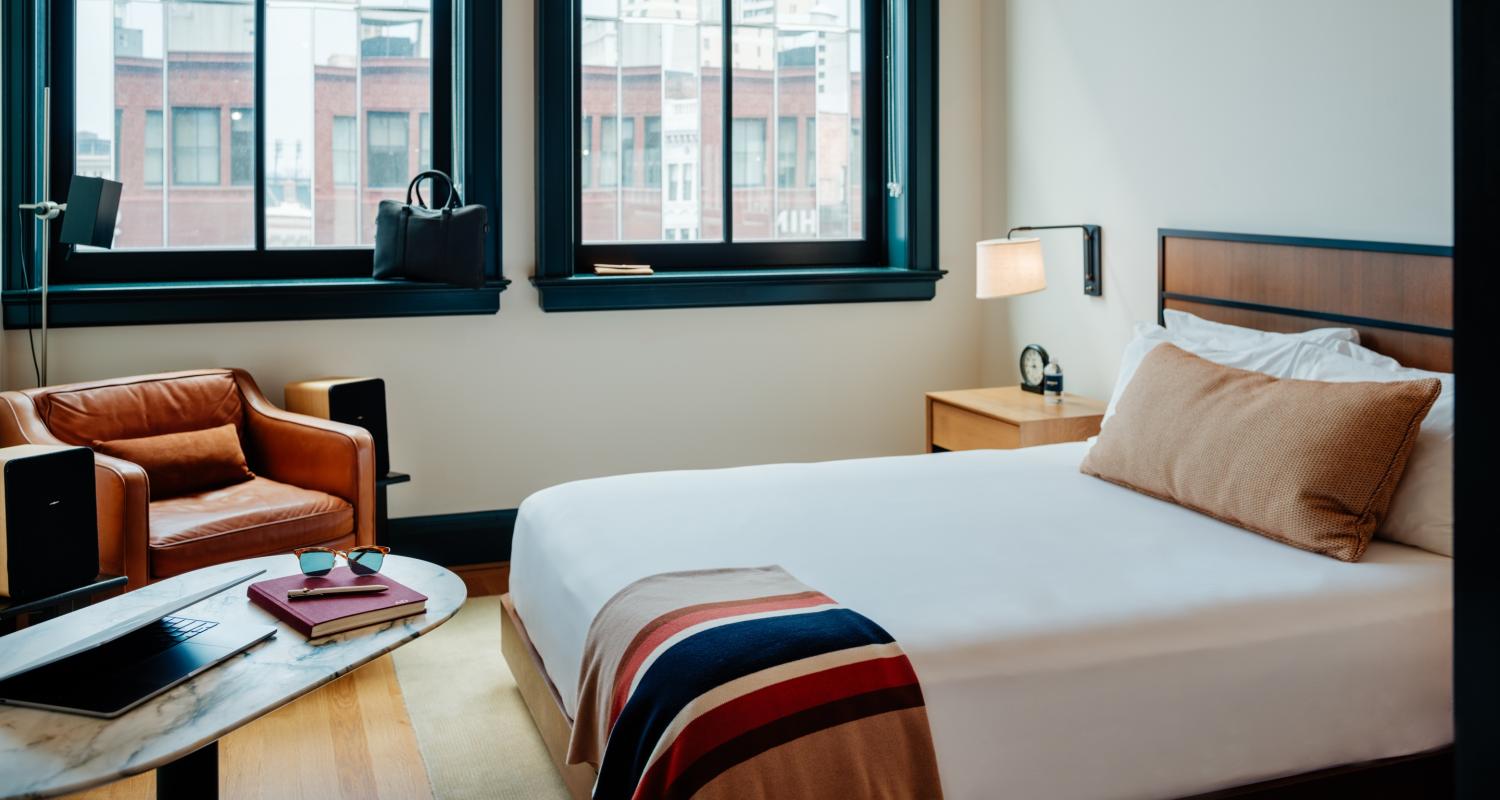 Study King Bed