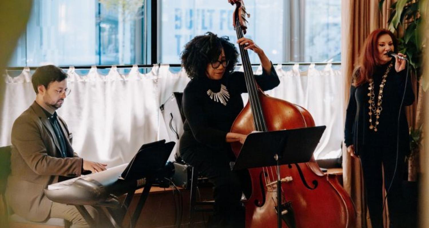 Living Room Jazz artists preforming 