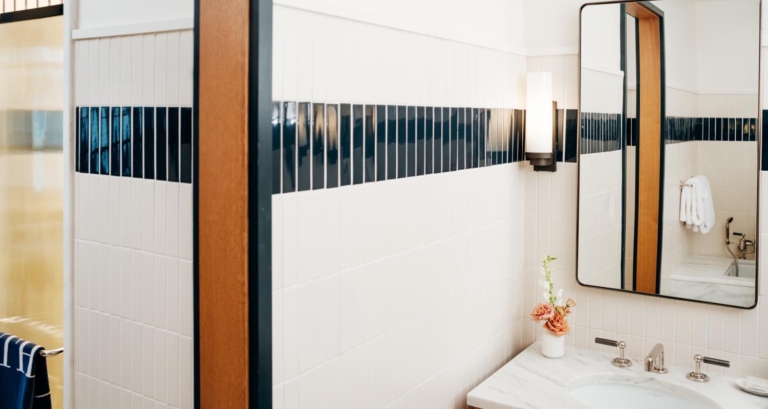 Cass King Room Bathroom