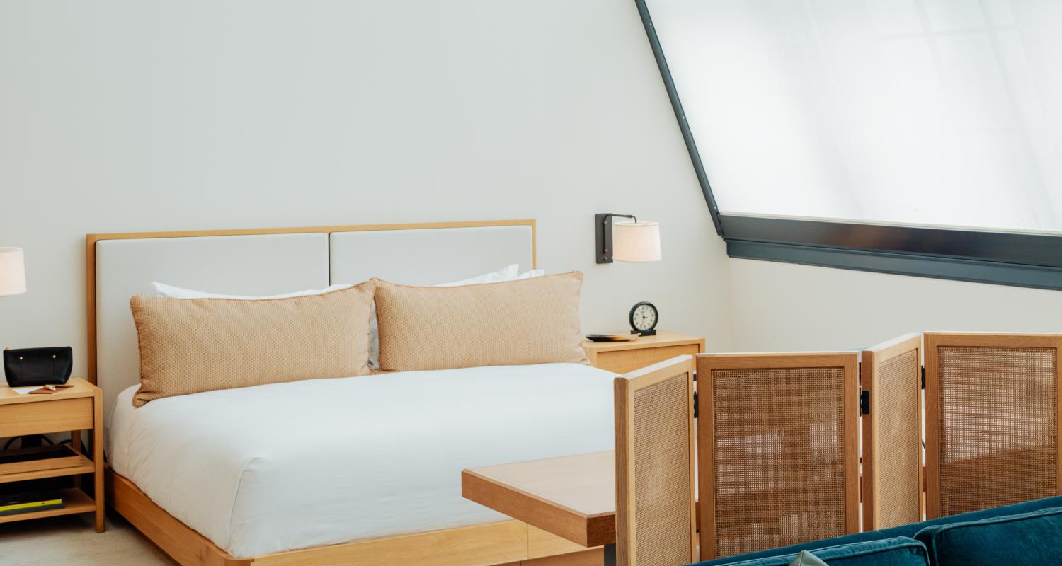 The Candield Room Bed