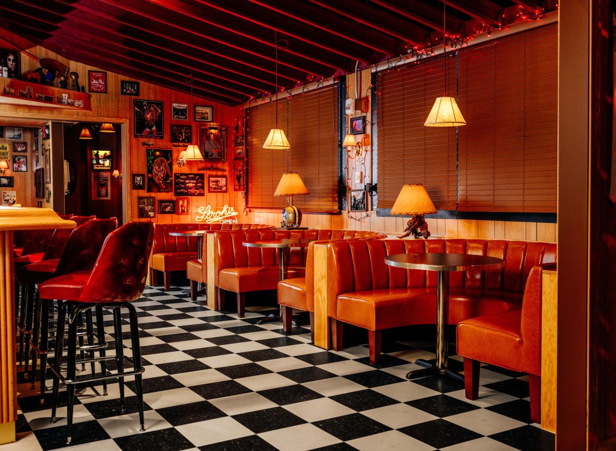 Ray's Hometown Bar Detroit